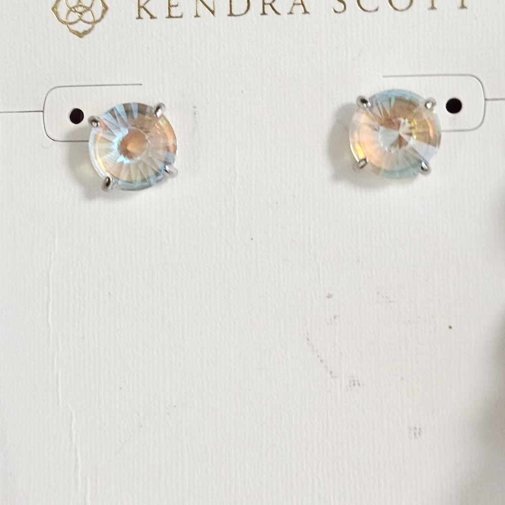 Kendra Scott Jolie Stud Earrings Dichroic Glass NWT $50 - Picture 6 of 13